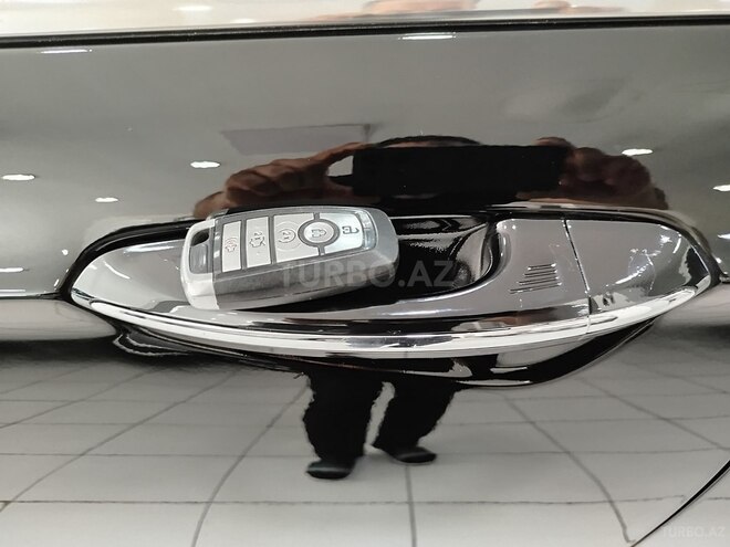 Ford Fusion (North America)-20