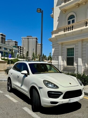 Porsche Cayenne Turbo 2010, 220,000 km - 4.8 l - Bakı