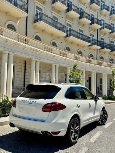 Porsche Cayenne Turbo 2010, 220,000 km - 4.8 l - Bakı