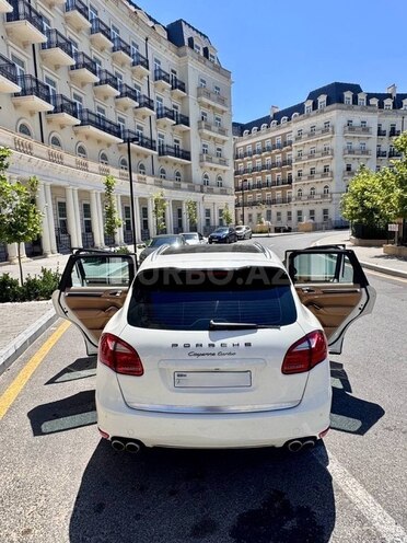 Porsche Cayenne Turbo 2010, 220,000 km - 4.8 l - Bakı
