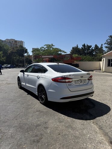 Ford Fusion (North America) 2017, 176,000 km - 2.0 л - Bakı