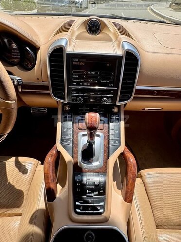 Porsche Cayenne Turbo 2010, 220,000 km - 4.8 l - Bakı