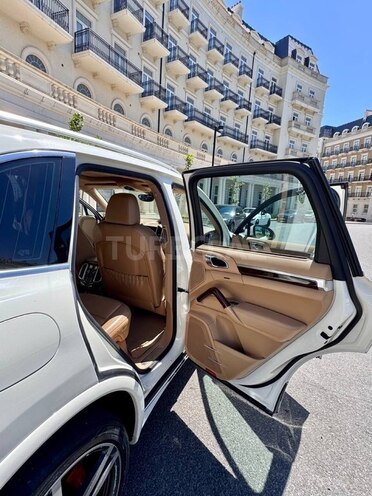 Porsche Cayenne Turbo 2010, 220,000 km - 4.8 l - Bakı