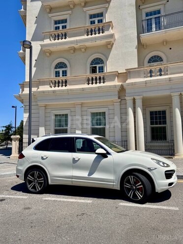 Porsche Cayenne Turbo 2010, 220,000 km - 4.8 l - Bakı