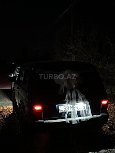LADA (VAZ) Niva 2014, 145,000 km - 1.7 l - Salyan