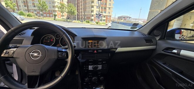 Opel Astra 2010, 280,000 km - 1.3 l - Bakı