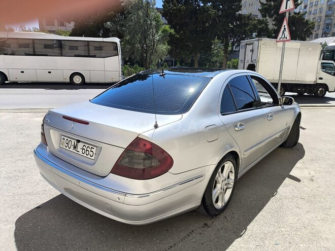 Mercedes E 270 2002, 450,000 km - 2.7 l - Bakı
