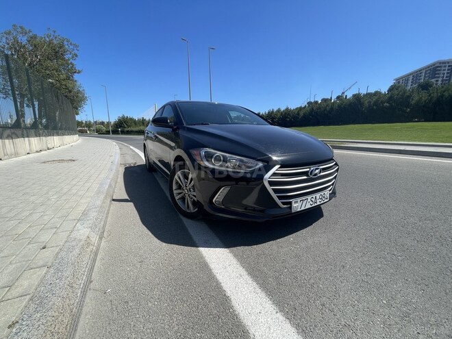 Hyundai Elantra 2018, 168,981 km - 2.0 l - Bakı