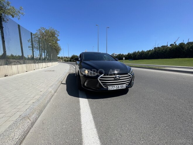Hyundai Elantra 2018, 168,981 km - 2.0 l - Bakı