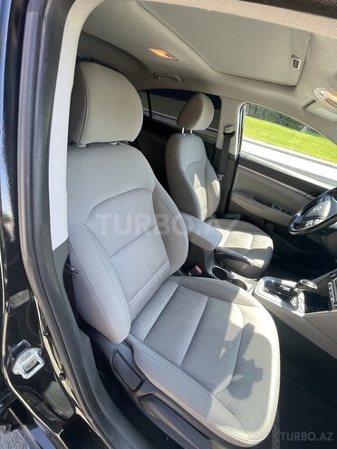 Hyundai Elantra 2018, 168,981 km - 2.0 l - Bakı