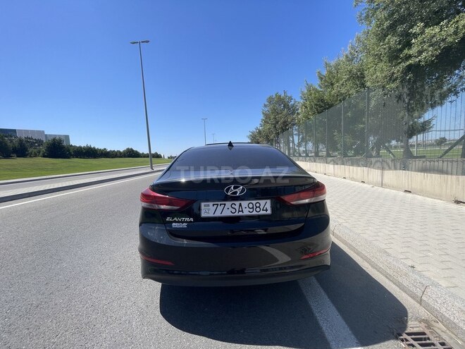 Hyundai Elantra 2018, 168,981 km - 2.0 l - Bakı