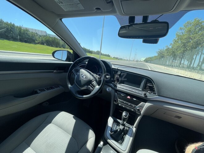 Hyundai Elantra 2018, 168,981 km - 2.0 l - Bakı