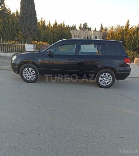 Mitsubishi Airtrek 2001, 250,000 km - 2.0 л - Xudat