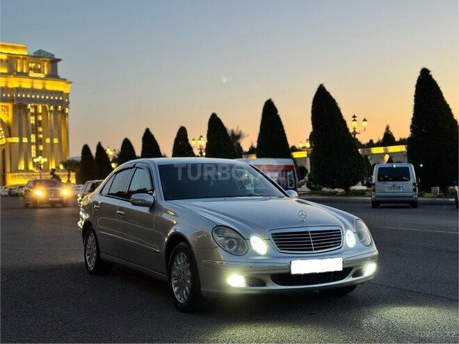 Mercedes E 240 2003, 224,690 km - 2.6 l - Gəncə
