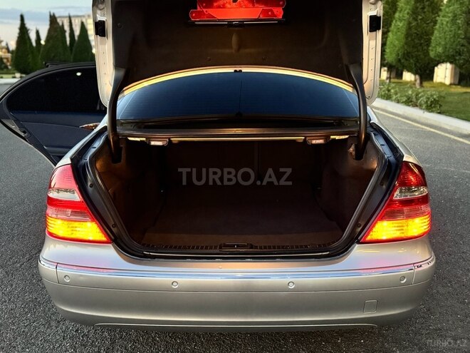 Mercedes E 240 2003, 224,690 km - 2.6 l - Gəncə