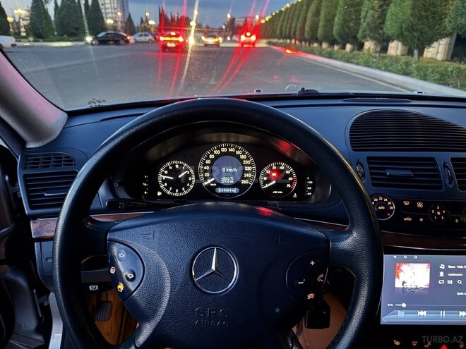 Mercedes E 240 2003, 224,690 km - 2.6 l - Gəncə