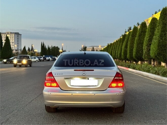 Mercedes E 240 2003, 224,690 km - 2.6 l - Gəncə