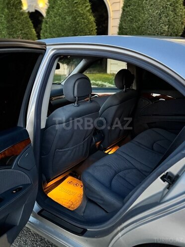 Mercedes E 240 2003, 224,690 km - 2.6 l - Gəncə