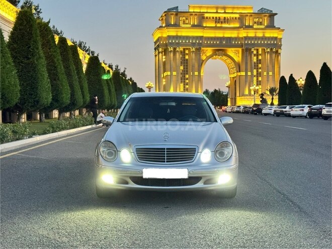 Mercedes E 240 2003, 224,690 km - 2.6 l - Gəncə