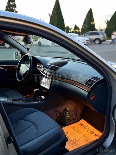 Mercedes E 240 2003, 224,690 km - 2.6 l - Gəncə