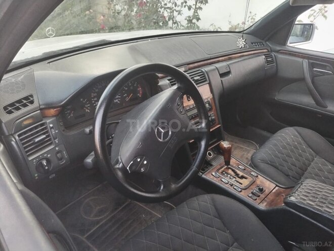 Mercedes E 220 d 1998, 310,000 km - 2.2 l - Ağdam