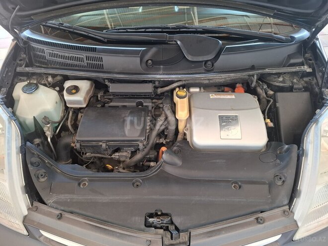 Toyota Prius 2009, 270,000 km - 1.5 l - Bərdə