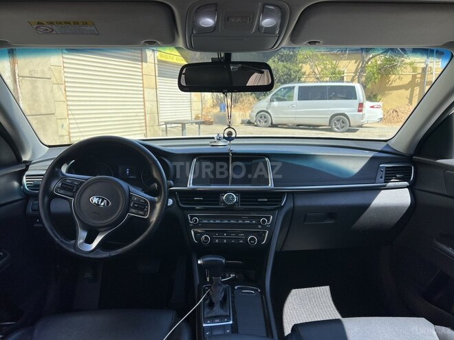 Kia K5-7
