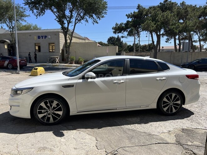 Kia K5-3