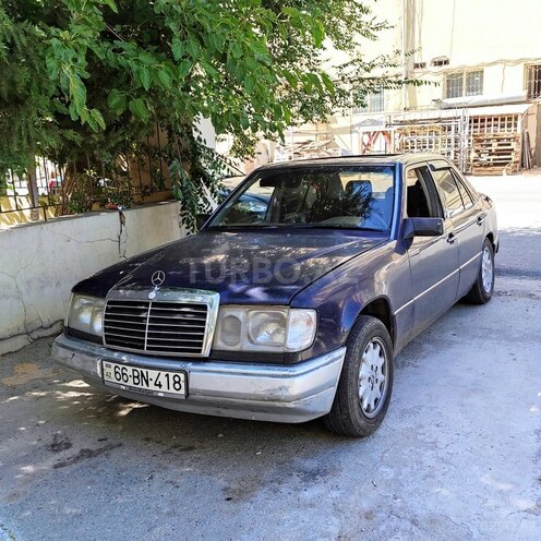 Mercedes E 200 1993, 300,111 km - 2.0 l - Yevlax
