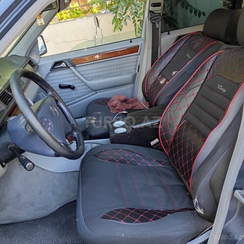 Mercedes E 200 1993, 300,111 km - 2.0 l - Yevlax