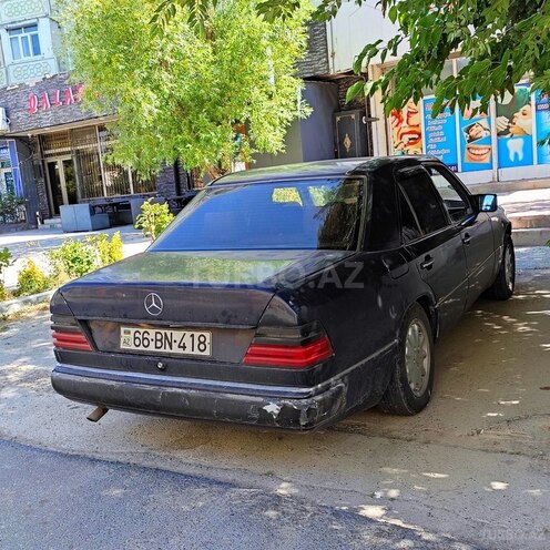 Mercedes E 200 1993, 300,111 km - 2.0 l - Yevlax