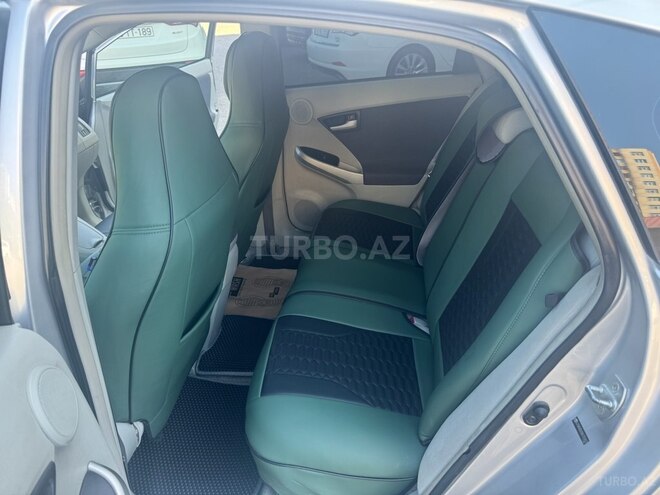 Toyota Prius 2011, 220,000 km - 1.8 л - Bakı