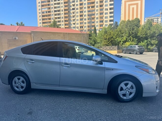 Toyota Prius 2011, 220,000 km - 1.8 л - Bakı