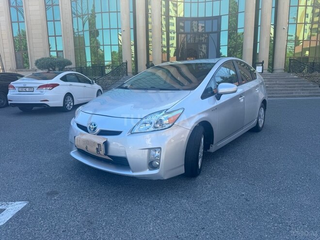 Toyota Prius 2011, 220,000 km - 1.8 л - Bakı