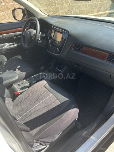 Mitsubishi Outlander 2014, 232,609 km - 2.4 l - Sumqayıt