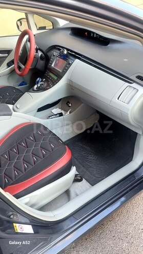 Toyota Prius-6