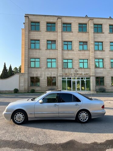 Mercedes E 270 2000, 506,468 km - 2.7 л - Bərdə