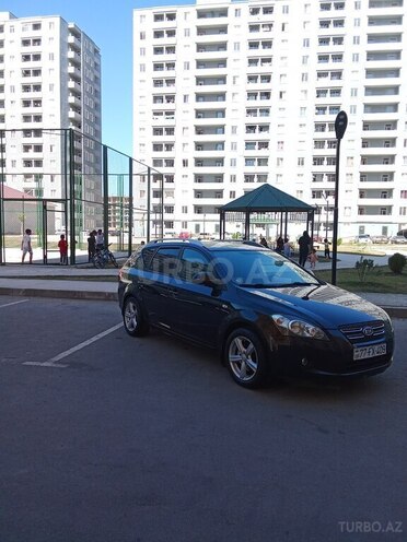 Kia  2008, 320,000 km - 1.6 l - Sumqayıt