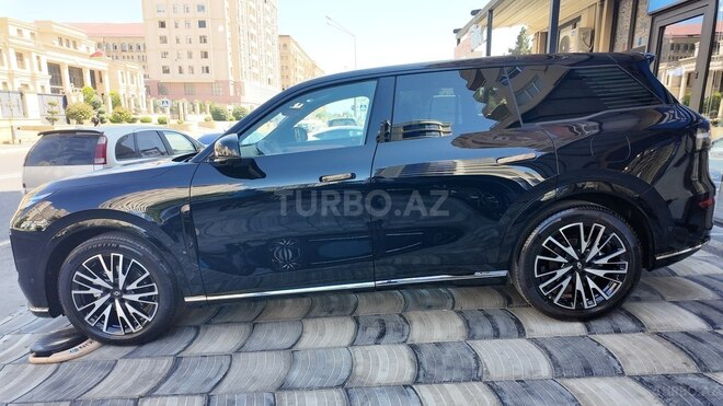 Changan Qiyuan Q07-8