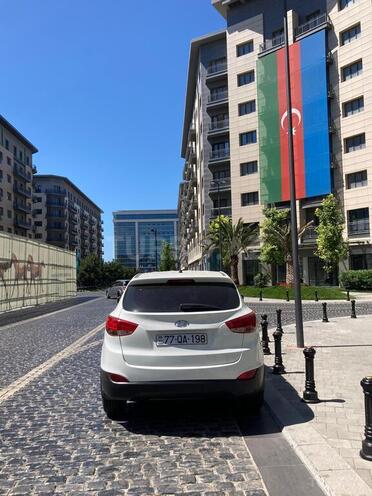 Hyundai ix35 2011, 835,000 km - 2.4 л - Bakı