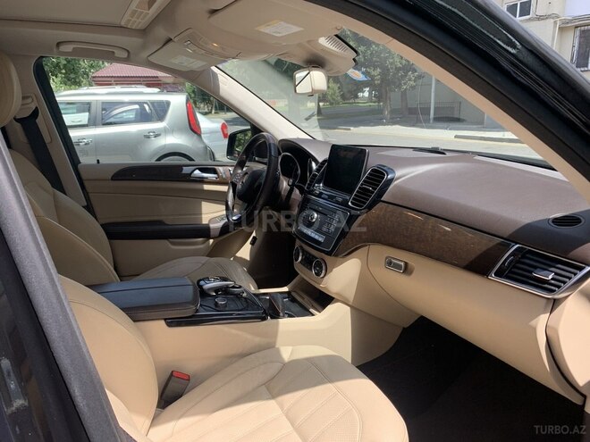 Mercedes GLE 400 4MATIC 2018, 127,000 km - 3.0 l - Bakı