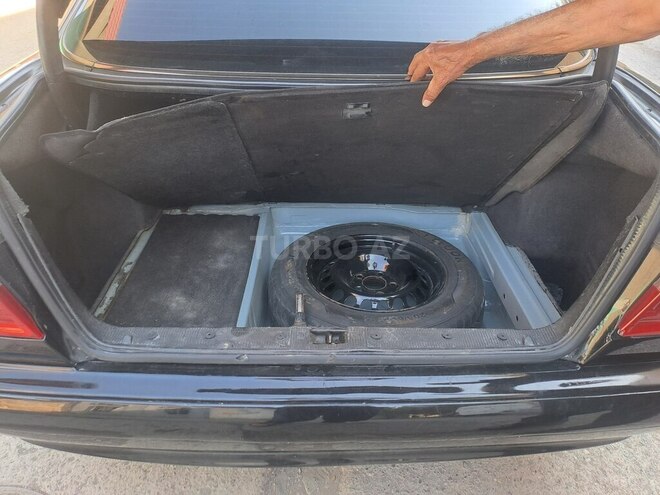 Mercedes E 200 2000, 380,000 km - 2.0 l - Yevlax