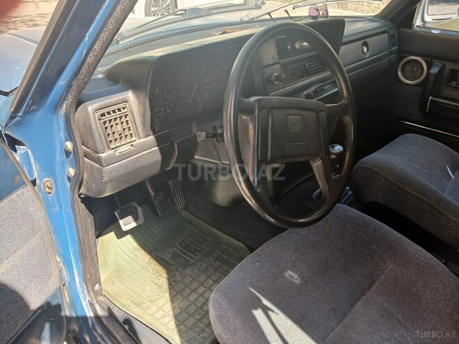 Volvo  1990, 233,000 km - 2.3 l - Bakı