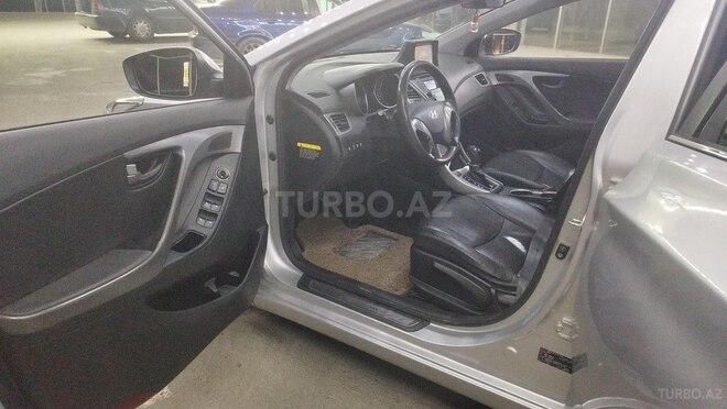 Hyundai Avante 2014, 126,000 km - 1.6 л - Bakı