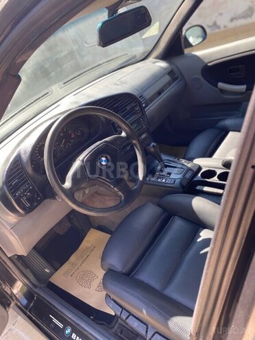 BMW 320 1996, 370,000 km - 2.0 l - Şamaxı