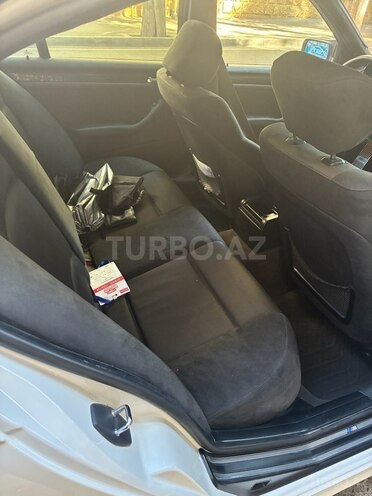 BMW 320 2004, 270,000 km - 2.2 l - Bakı