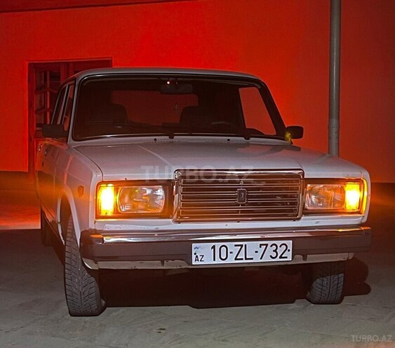LADA (VAZ) 2107 2007, 41,461 km - 1.6 l - Quba