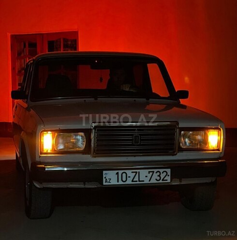 LADA (VAZ) 2107 2007, 41,461 km - 1.6 l - Quba