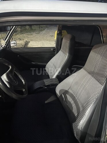 LADA (VAZ) 2107 2007, 41,461 km - 1.6 l - Quba