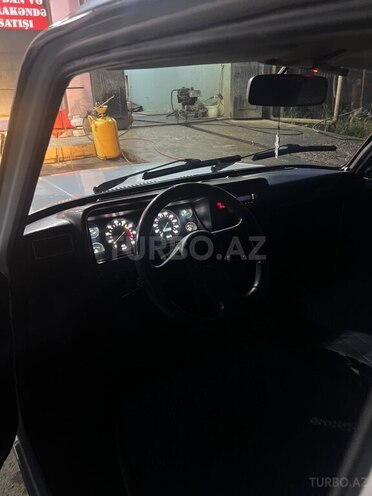 LADA (VAZ) 2107 2007, 41,461 km - 1.6 l - Quba